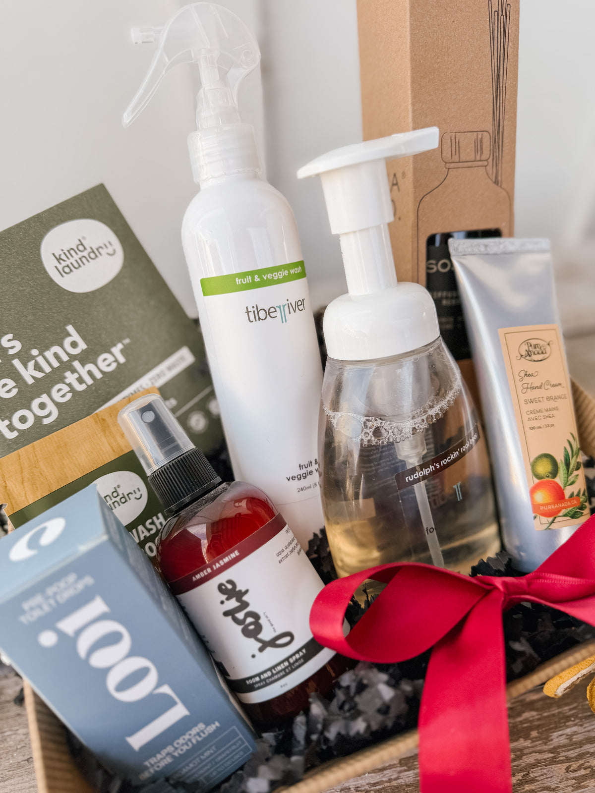The Homebody Gift Box