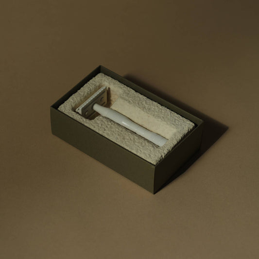 Sustainable Brass Safety Razor - Cream
